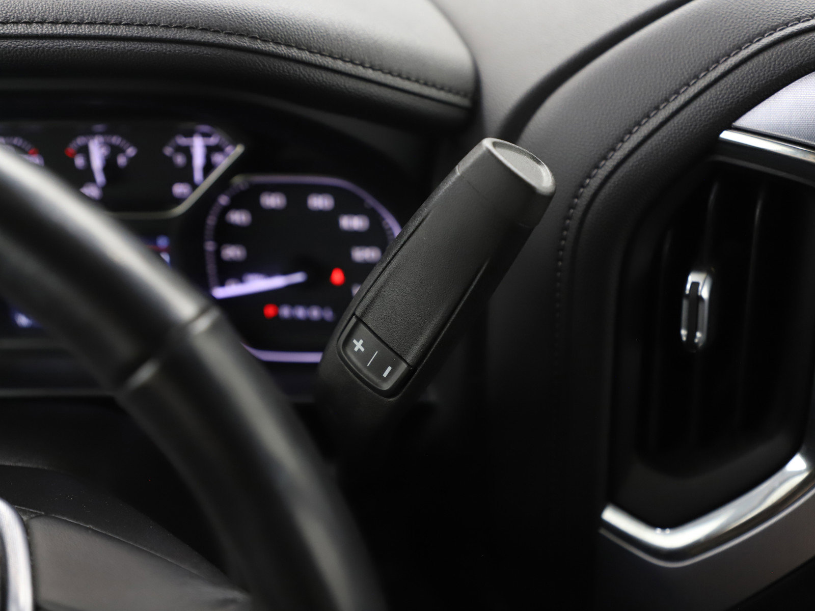 Used 2020 GMC Sierra 1500 SLT w/ SLT Premium Plus Package image 23