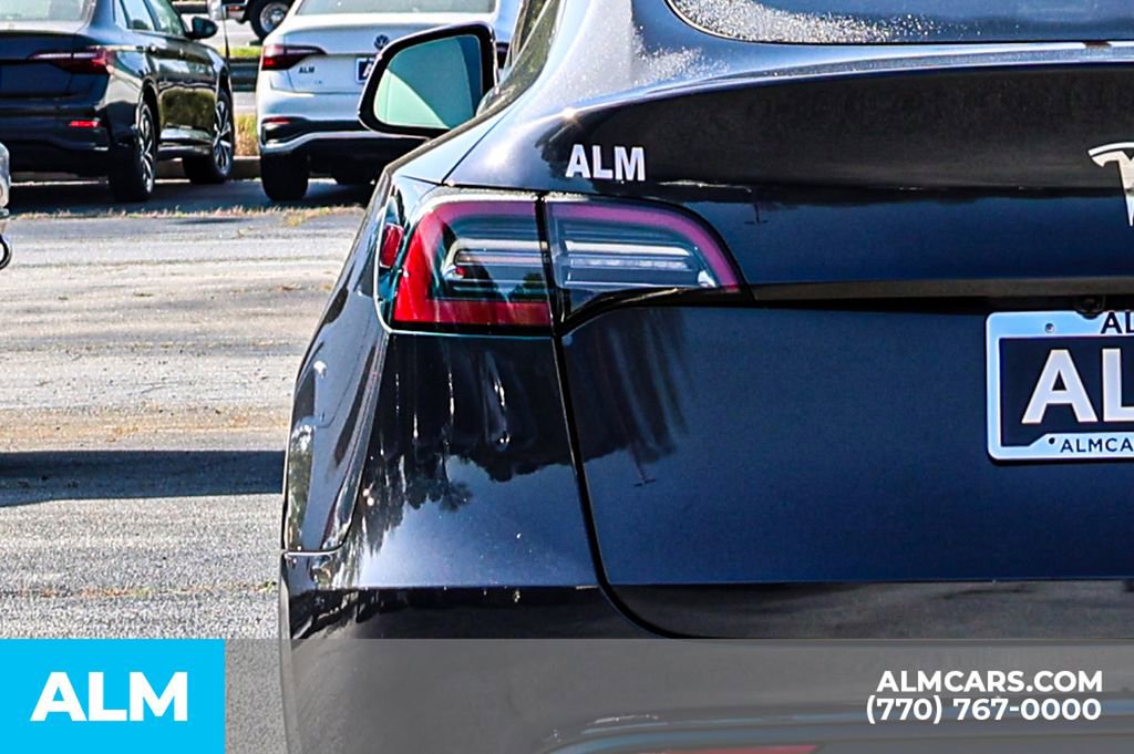 Used 2024 Tesla Model Y Long Range image 13