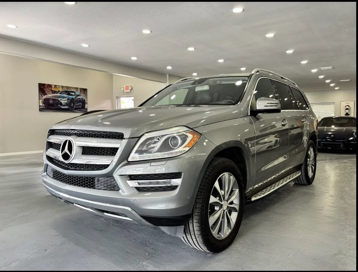 Used 2014 Mercedes-Benz GL 450 4MATIC image 3