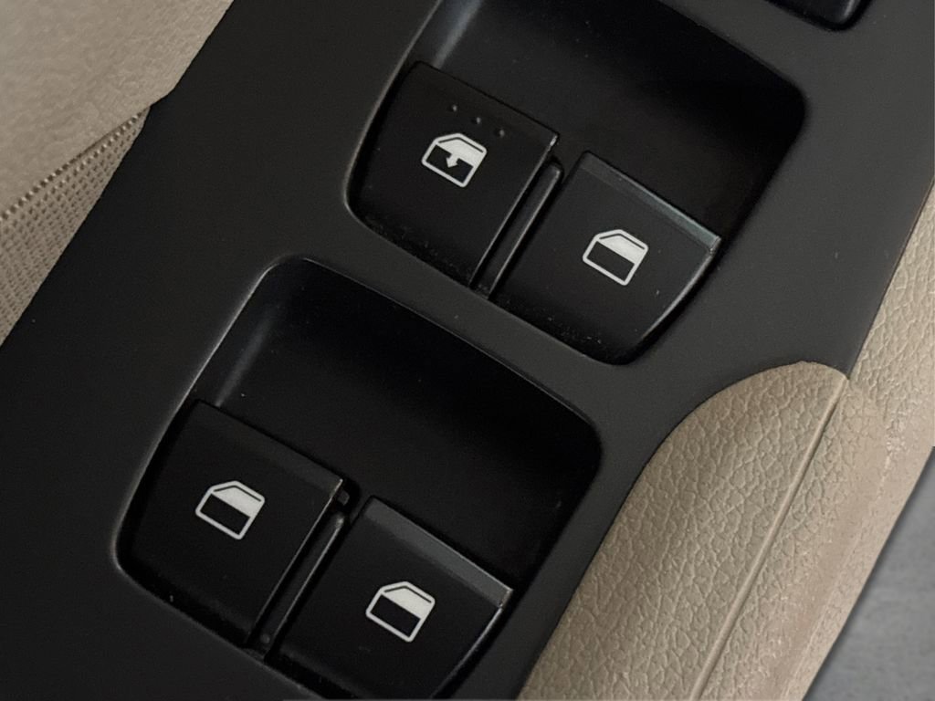 Used 2020 Hyundai Accent SE w/ Cargo Package image 30