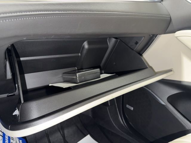 Used 2023 Buick Enclave Avenir w/ Avenir Technology Package image 32