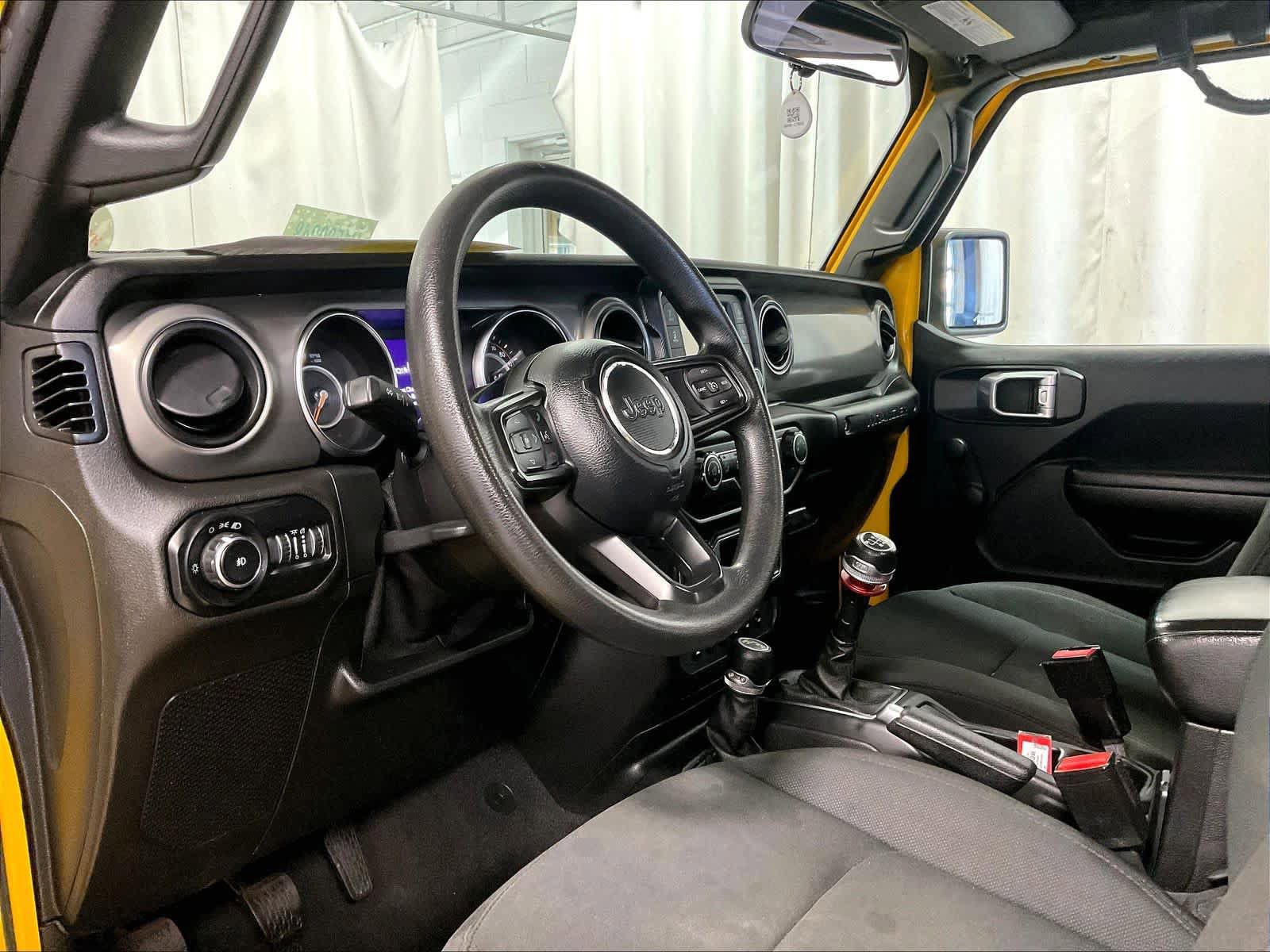 Used 2021 Jeep Wrangler Sport AWD/4WD image 8