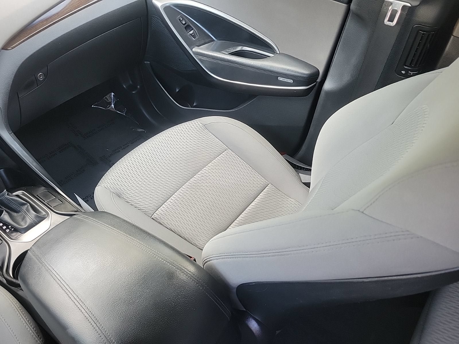 Used 2018 Hyundai Santa Fe Sport FWD image 16
