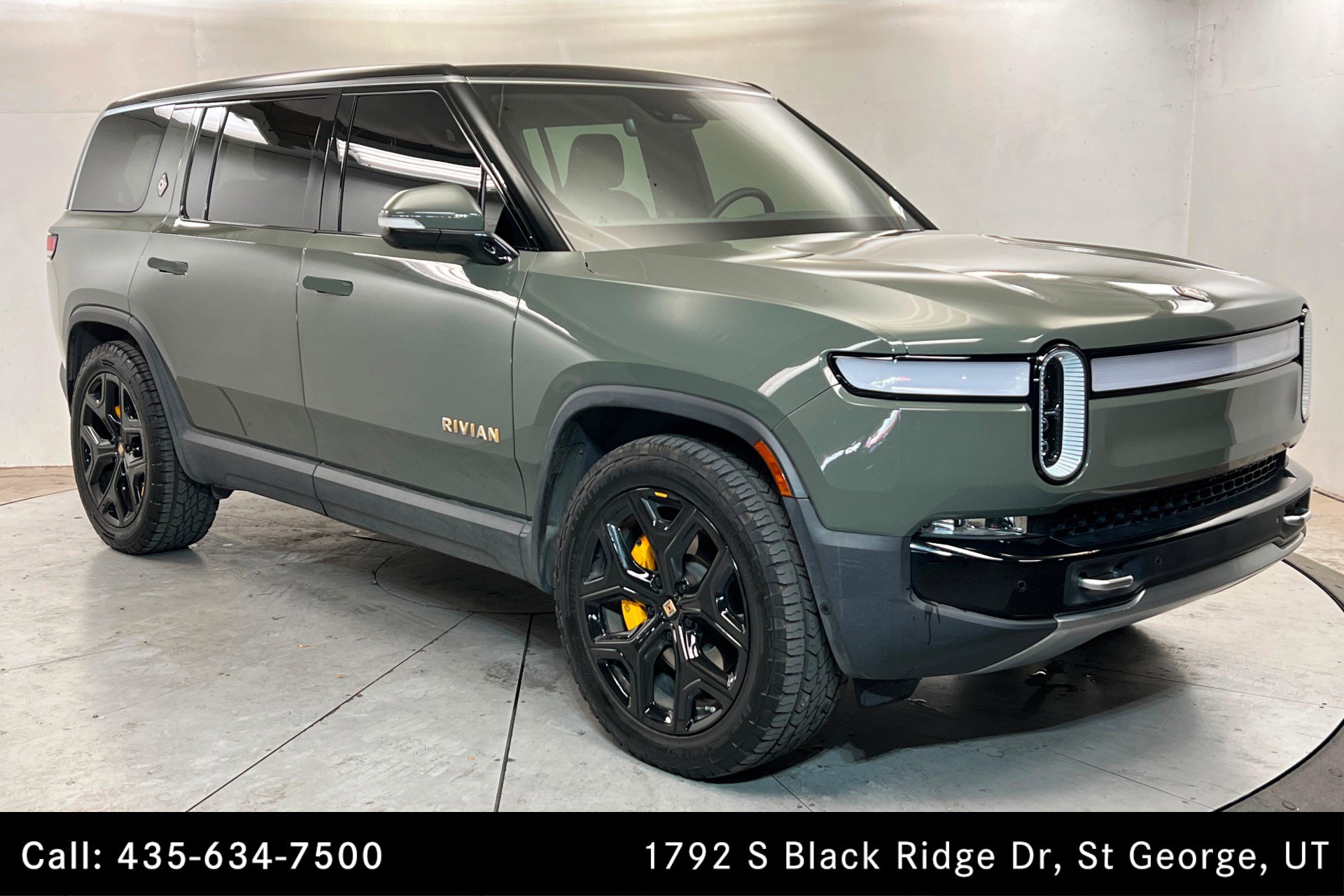 Used 2022 Rivian R1S Launch Edition image 7