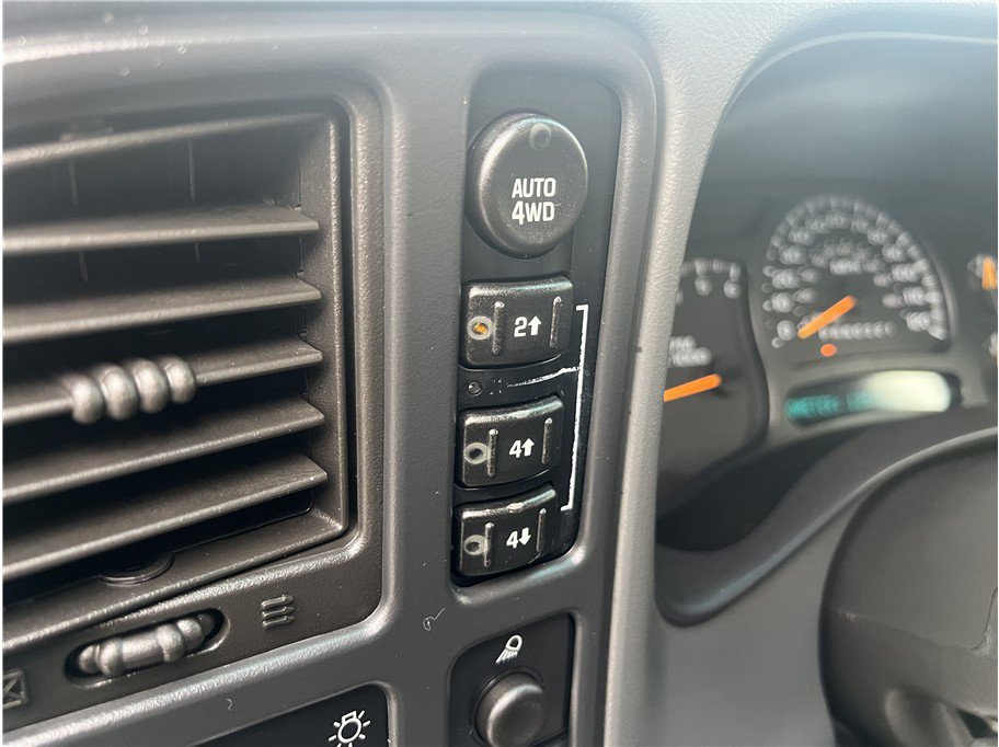 Used 2006 GMC Sierra 1500 SLE w/ Light Duty Power Package image 16