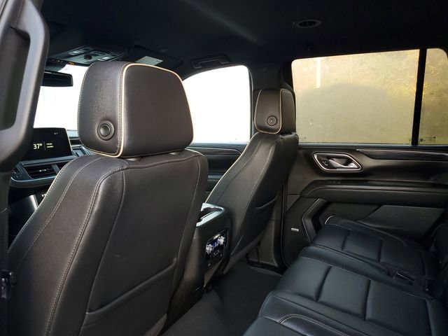 Used 2024 GMC Yukon SLT RWD image 9
