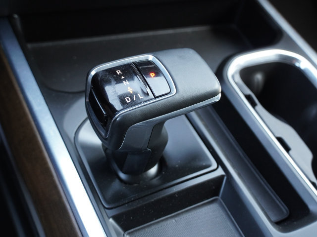 Used 2024 Chevrolet Silverado 1500 High Country w/ Technology Package AWD/4WD image 46