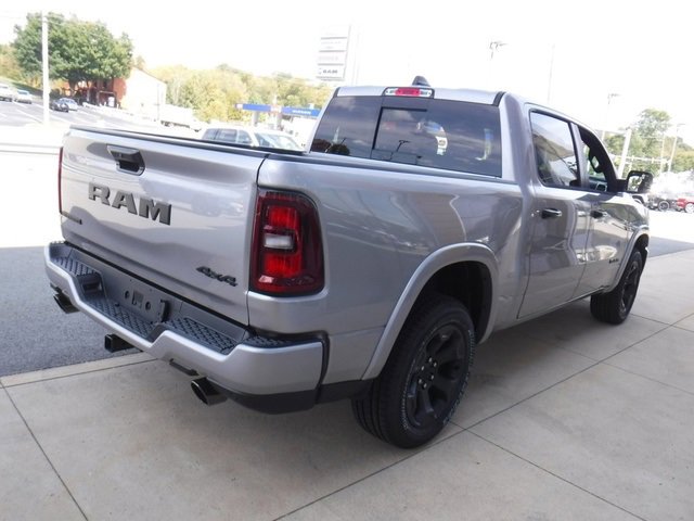 New 2026 RAM 1500 4x4 Crew Cab image 6