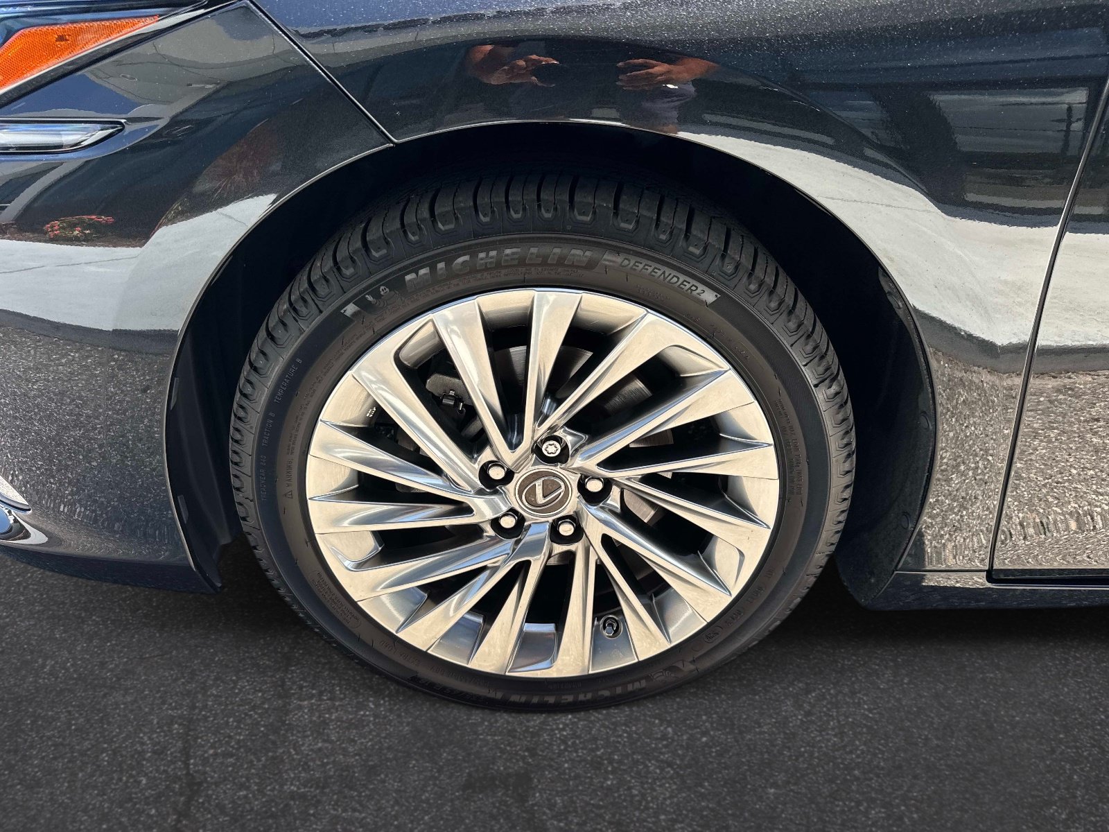 Certified 2022 Lexus ES 350 Ultra Luxury w/ Accessory Package 2 FWD image 10