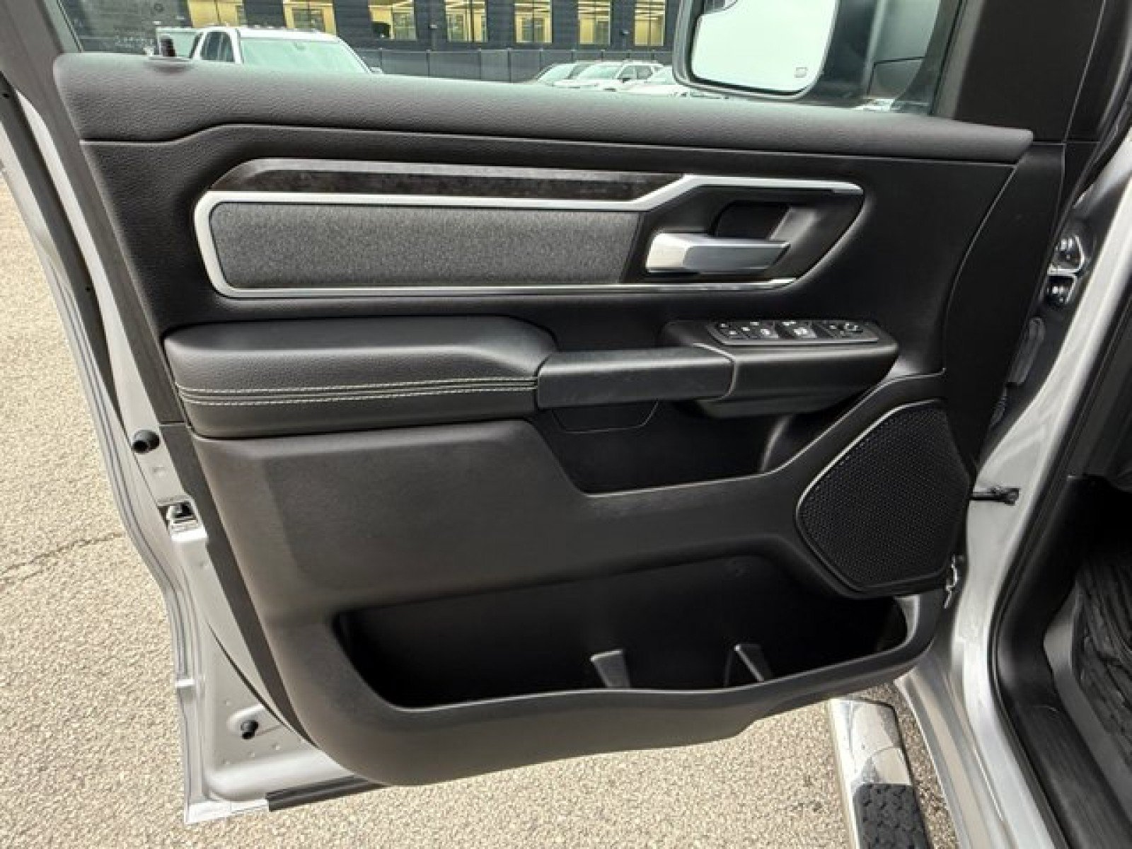 Used 2022 RAM 1500 Big Horn AWD/4WD image 20