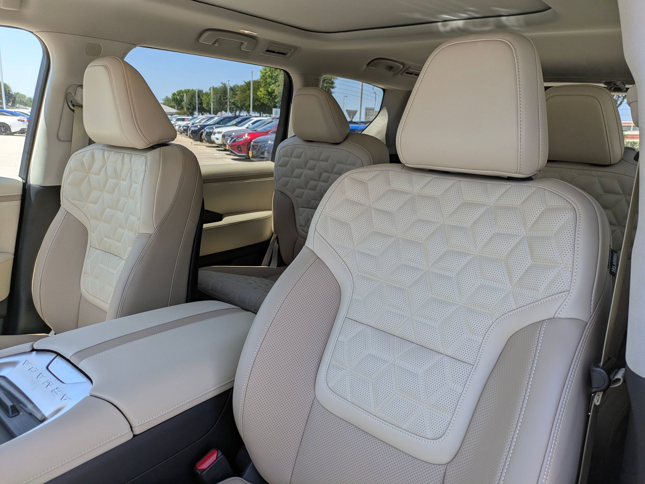 New 2026 Nissan Armada Platinum image 9