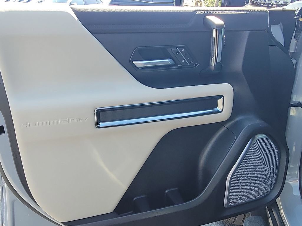 Used 2026 GMC Hummer EV SUV image 22