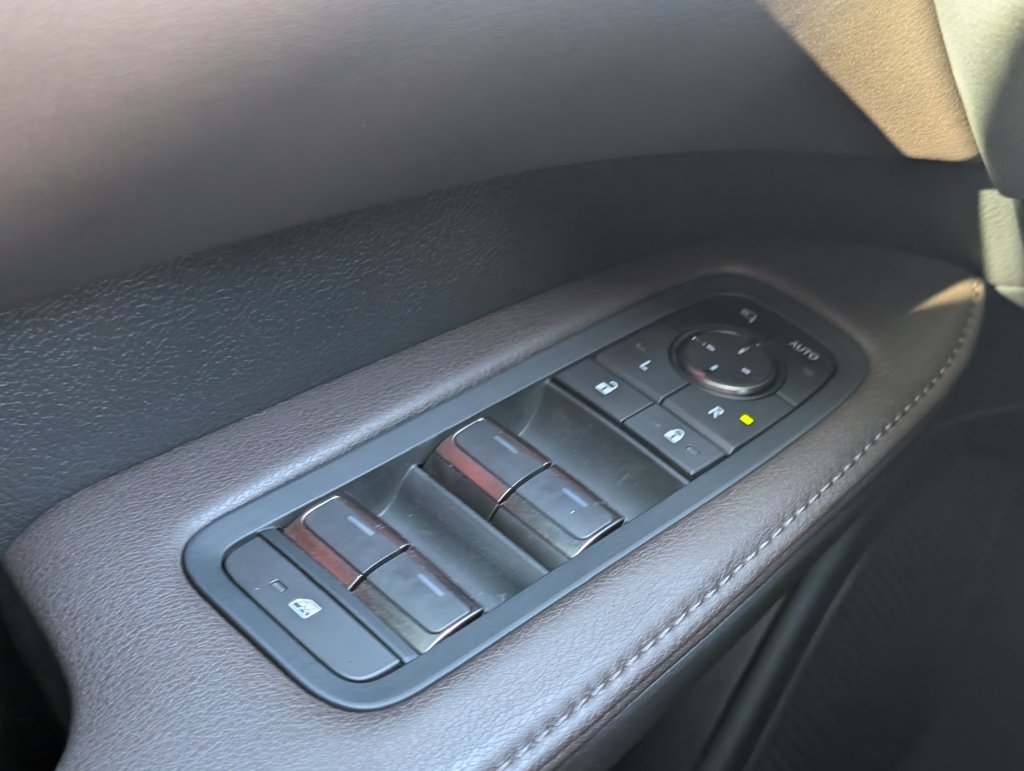 Used 2023 Lexus RX 350 FWD w/ Accessory Package image 16