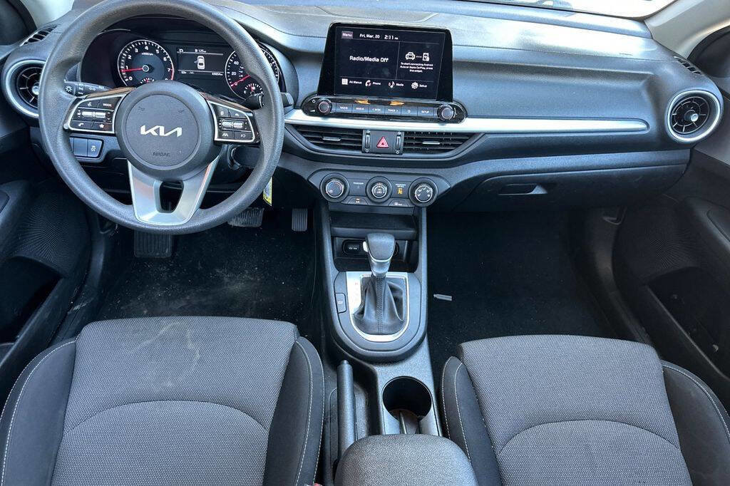 Used 2023 Kia Forte LXS image 12