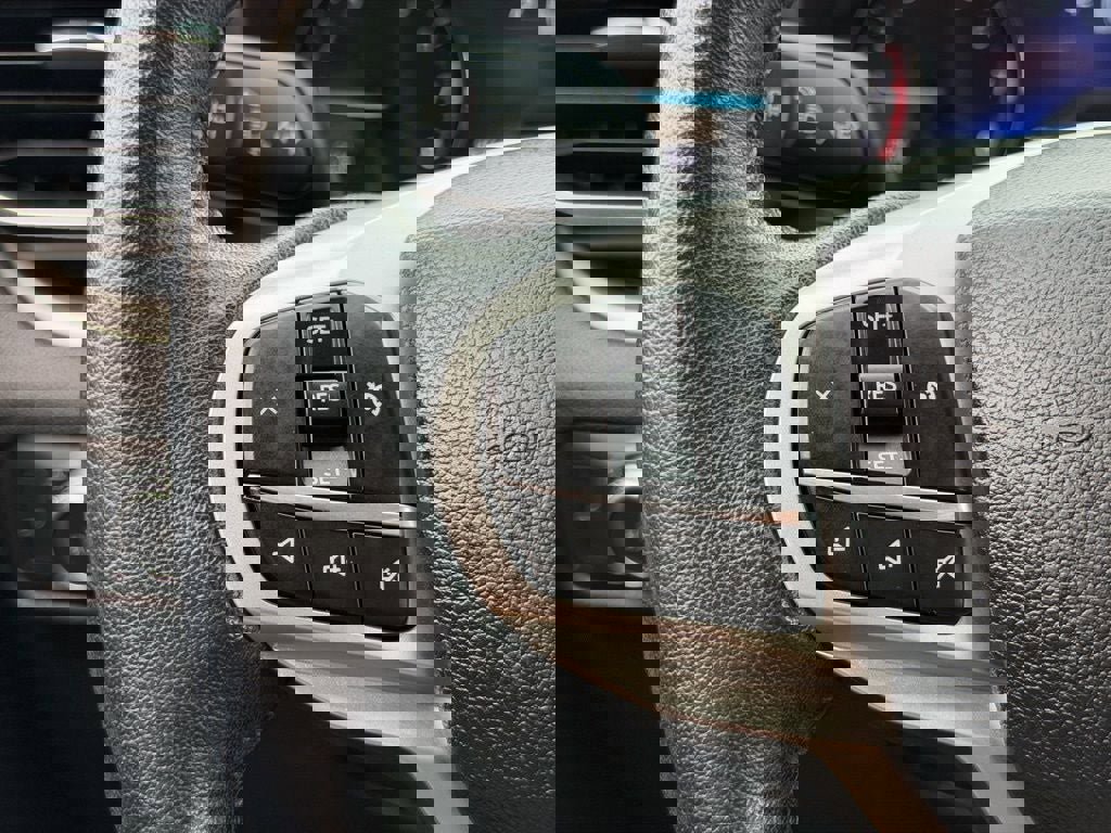 Certified 2022 Ford Explorer XLT w/ Equipment Group 202A image 31