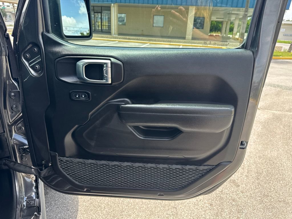 Used 2026 Jeep Gladiator Mojave AWD/4WD image 19