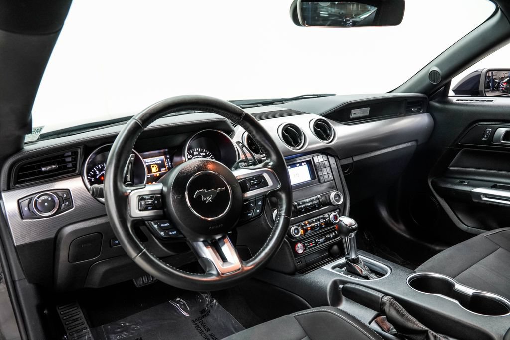 Used 2021 Ford Mustang GT RWD image 4