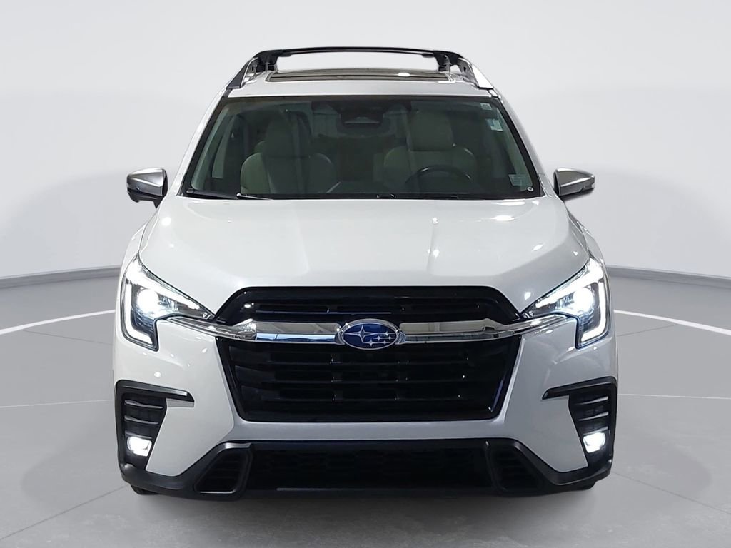 Used 2023 Subaru Ascent Limited w/ Technology Package image 2