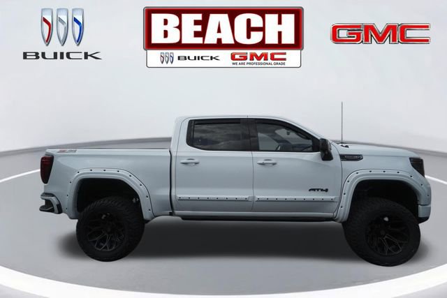 Used 2023 GMC Sierra 1500 AT4 w/ AT4 Premium Package AWD/4WD image 2