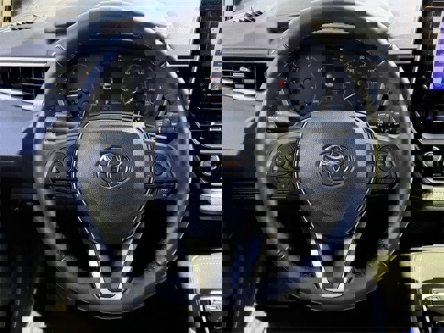 Used 2024 Toyota Corolla SE image 13