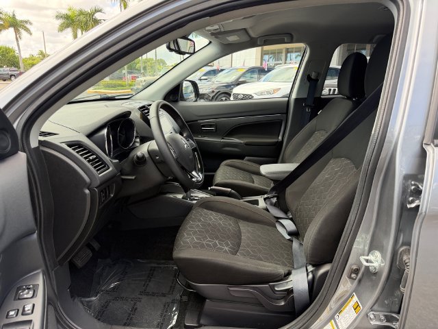 Used 2025 Mitsubishi Outlander Sport AWD image 10