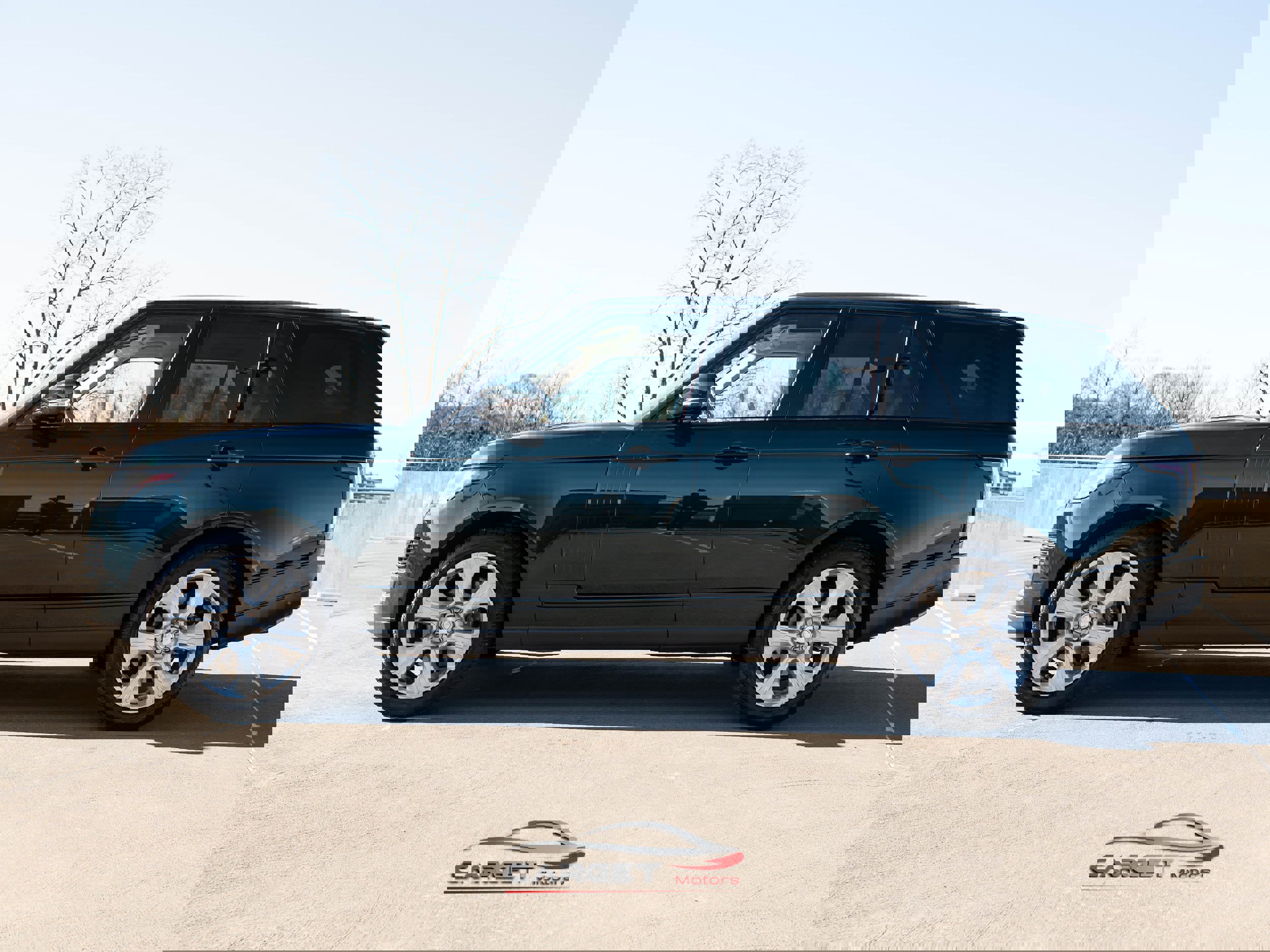 Used 2020 Land Rover Range Rover HSE image 4