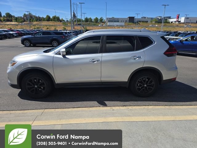 Used 2019 Nissan Rogue SV AWD/4WD image 9