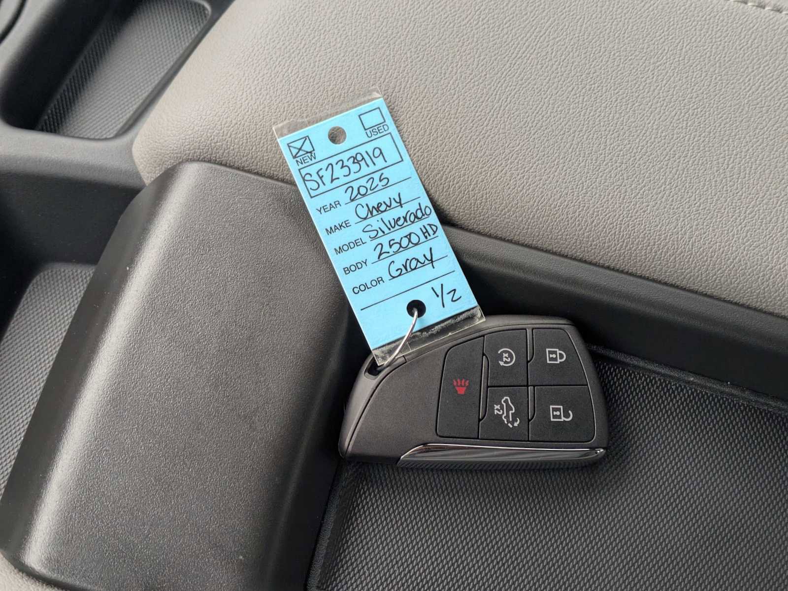New 2025 Chevrolet Silverado 2500 LT w/ Convenience Package image 34