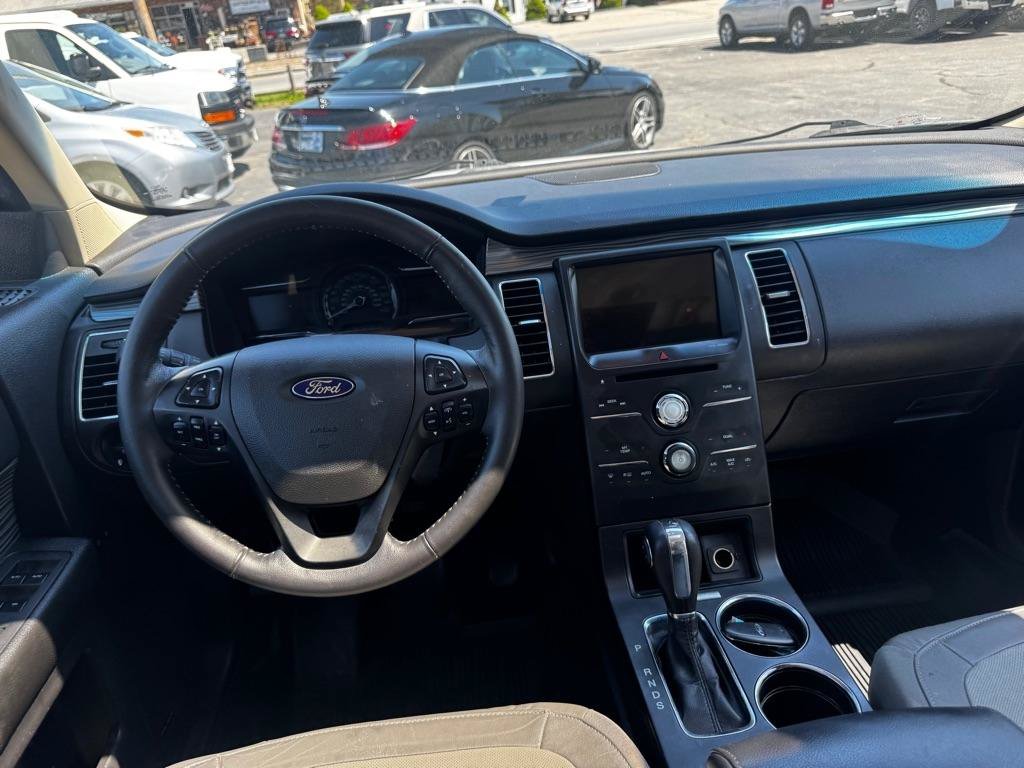 Used 2018 Ford Flex SEL w/ Equipment Group 202A AWD/4WD image 15