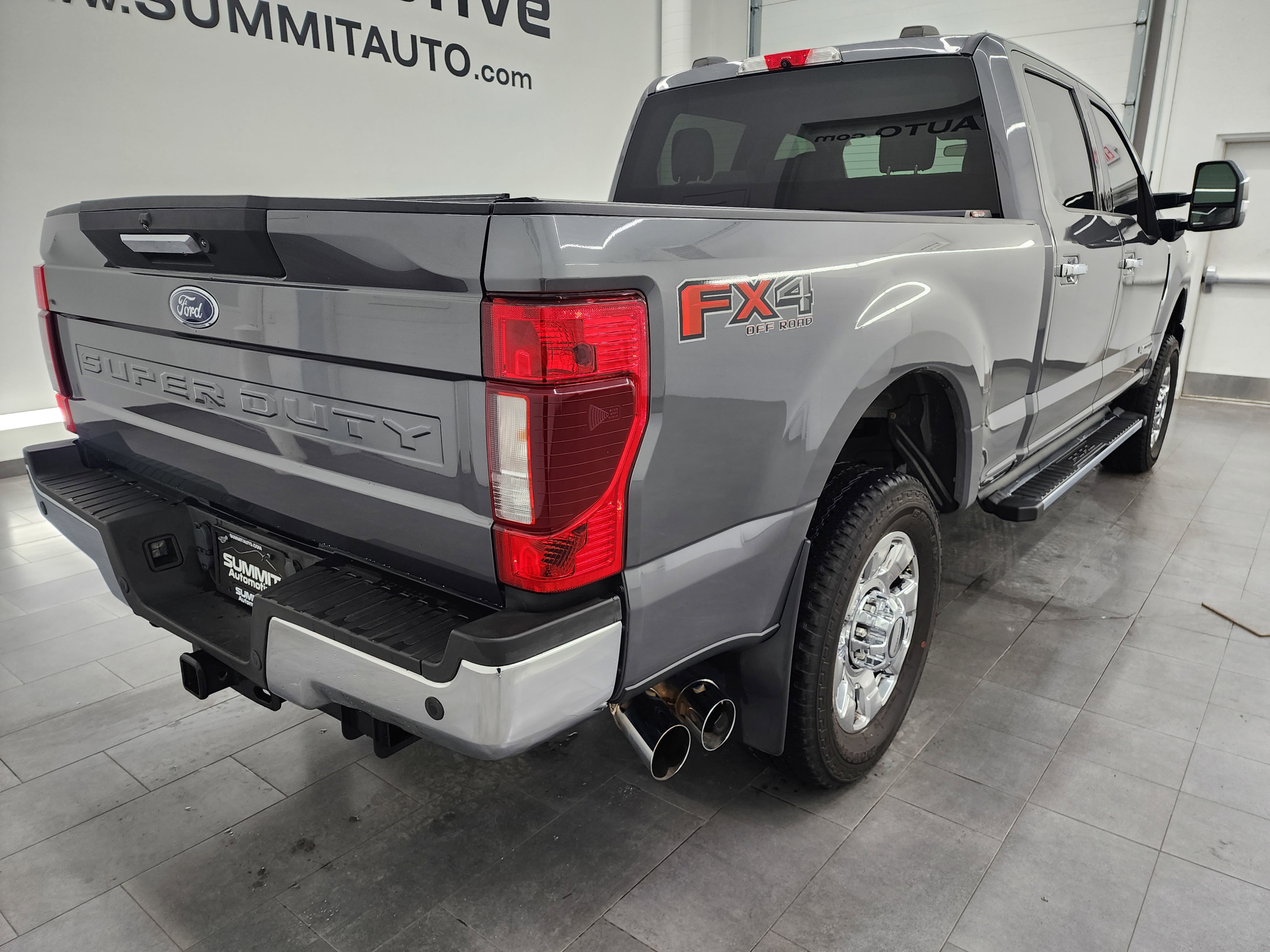 Used 2021 Ford F250 XLT w/ XLT Premium Package AWD/4WD image 4