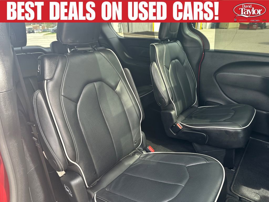 Used 2025 Chrysler Pacifica Limited FWD image 33
