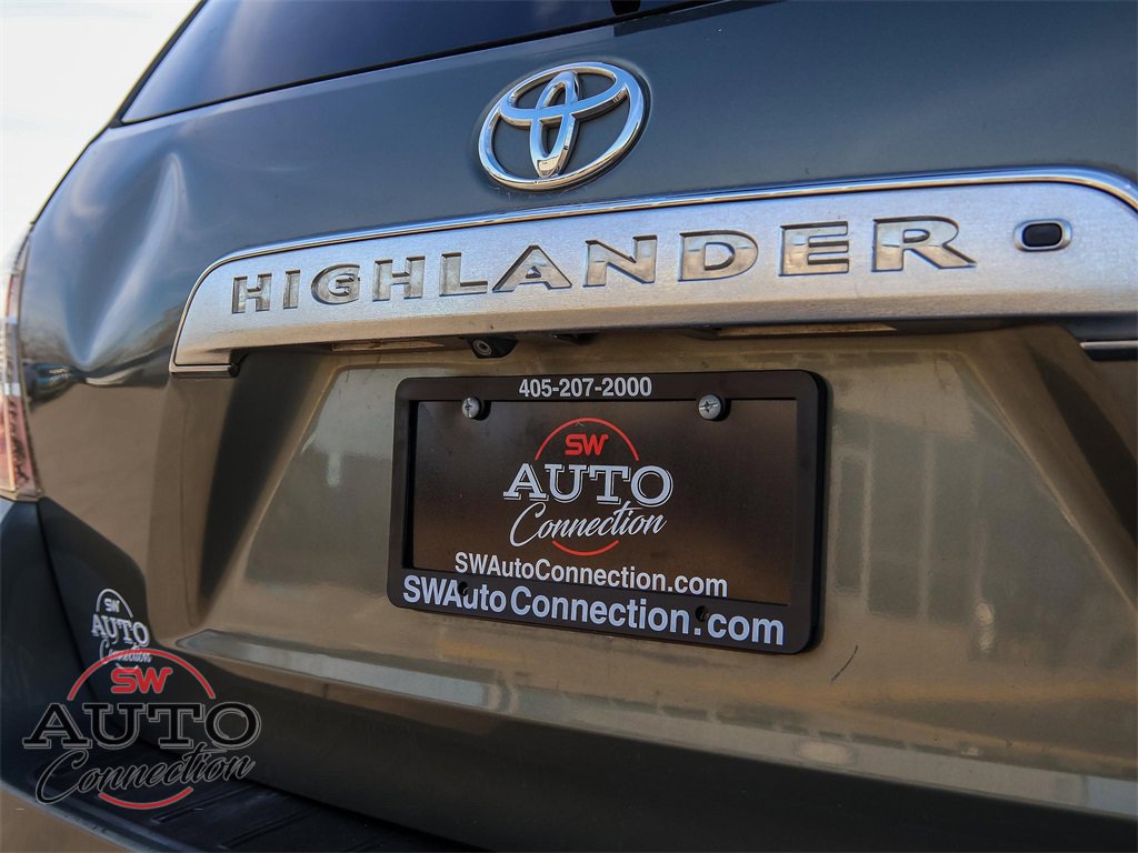 Used 2010 Toyota Highlander Limited image 12