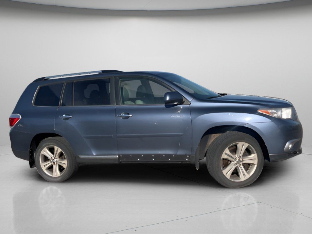 Used 2013 Toyota Highlander Limited w/ Convenience Pkg AWD/4WD image 3