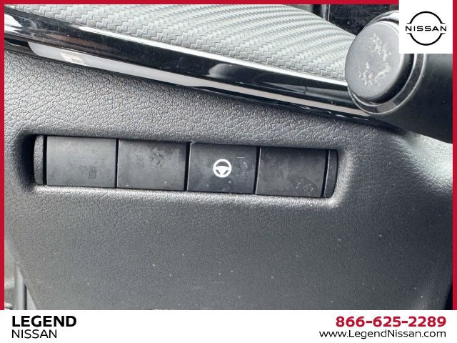 Used 2025 Nissan Kicks SR w/ Illumination Package AWD/4WD image 19