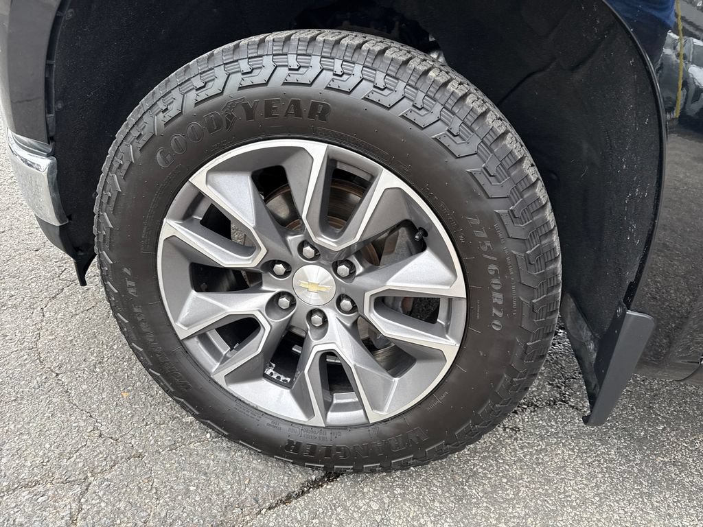 Used 2019 Chevrolet Silverado 1500 LT w/ All-Star Edition AWD/4WD image 21