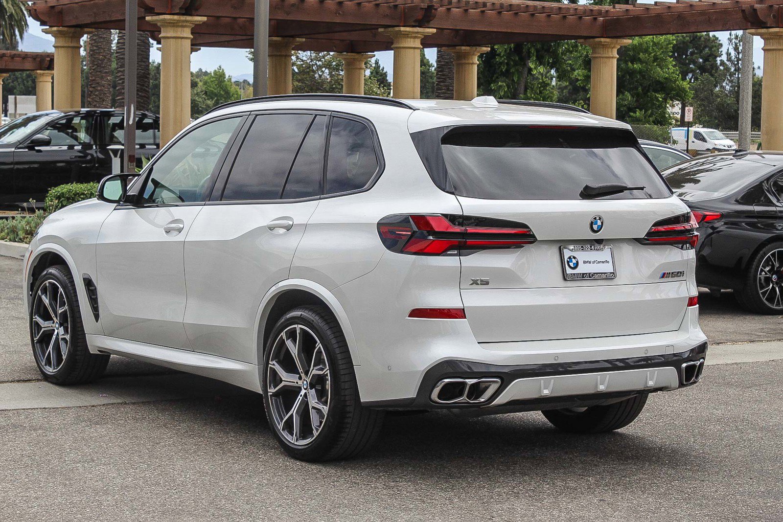 Used 2025 BMW X5 M60i image 4