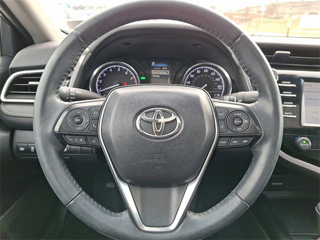 Used 2018 Toyota Camry SE w/ Moonroof Package image 14