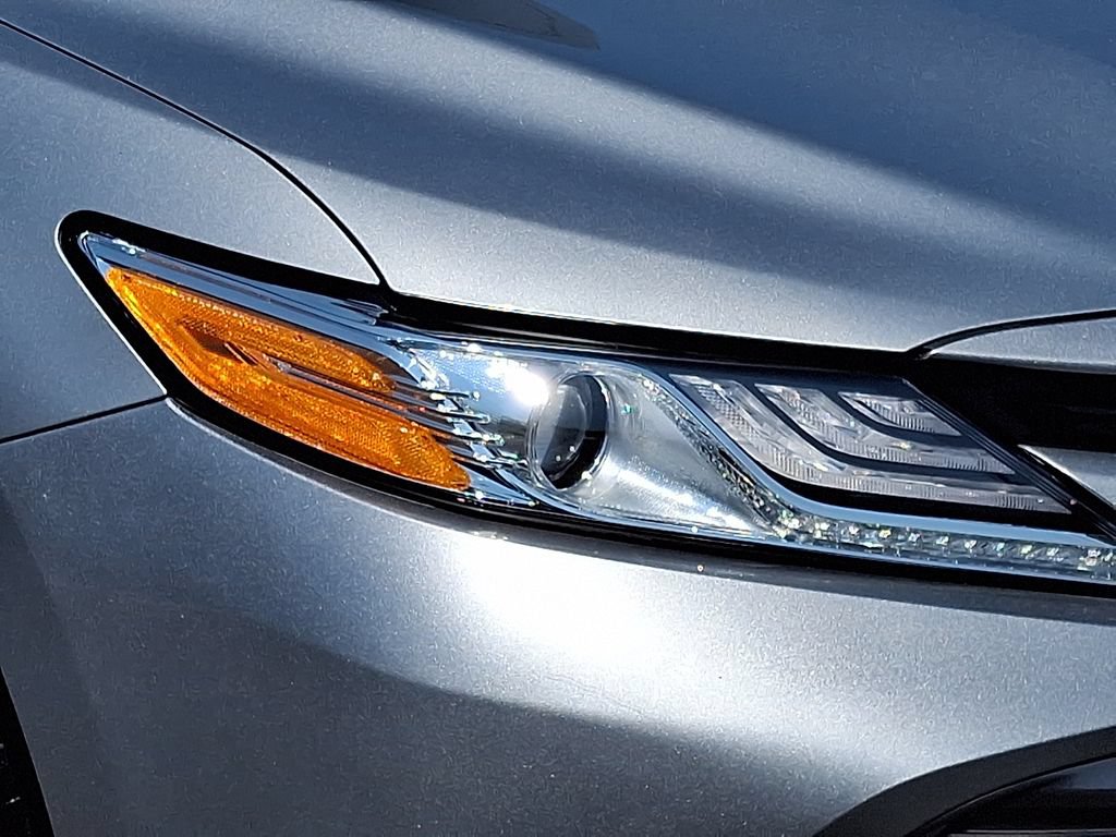 Certified 2020 Toyota Camry XLE AWD/4WD image 9