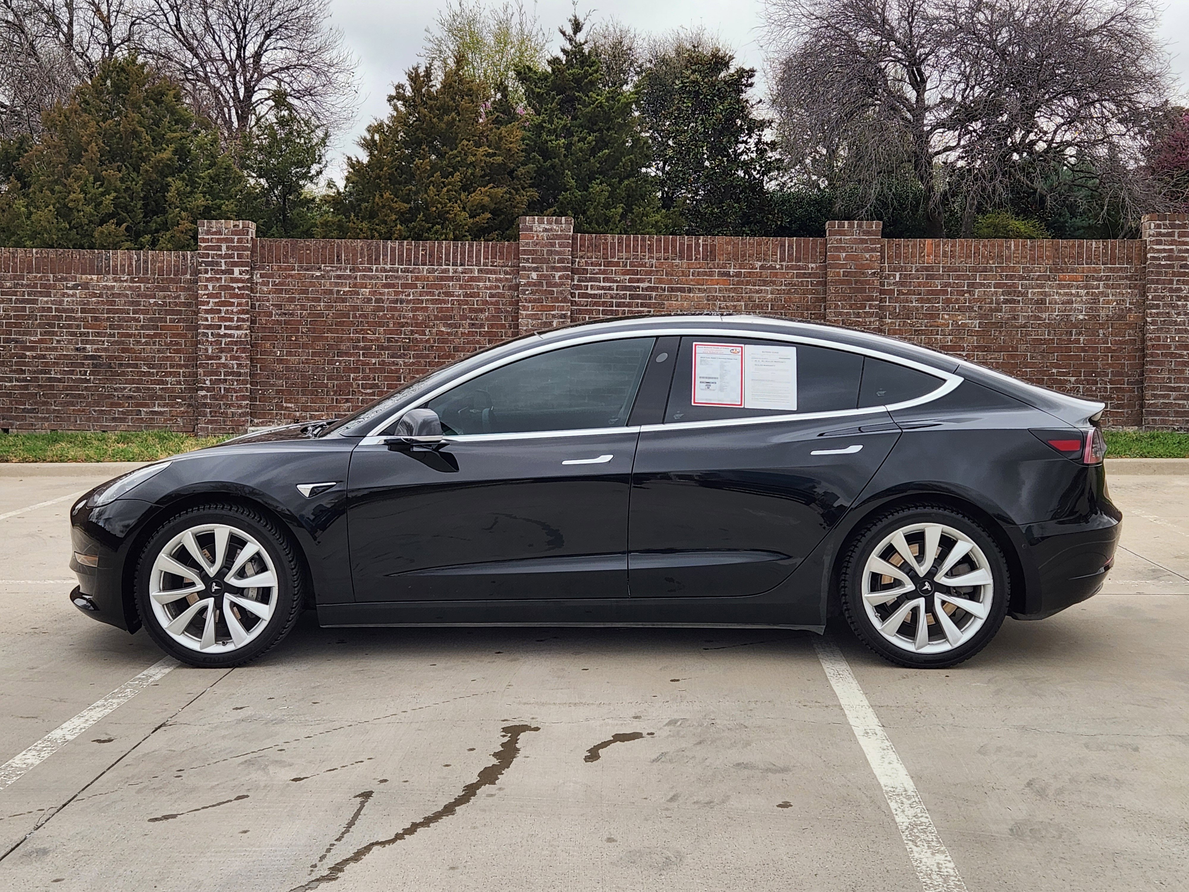 Used 2019 Tesla Model 3 Standard Range Plus image 5