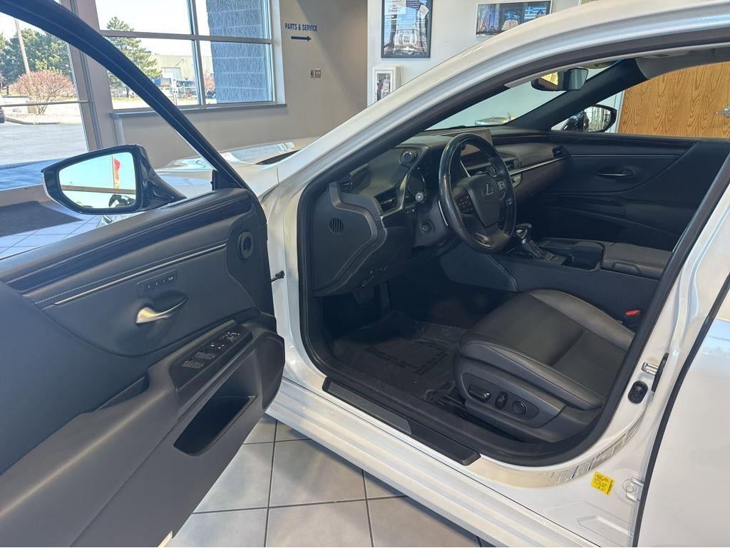 Used 2021 Lexus ES 250 w/ Premium Package AWD/4WD image 15