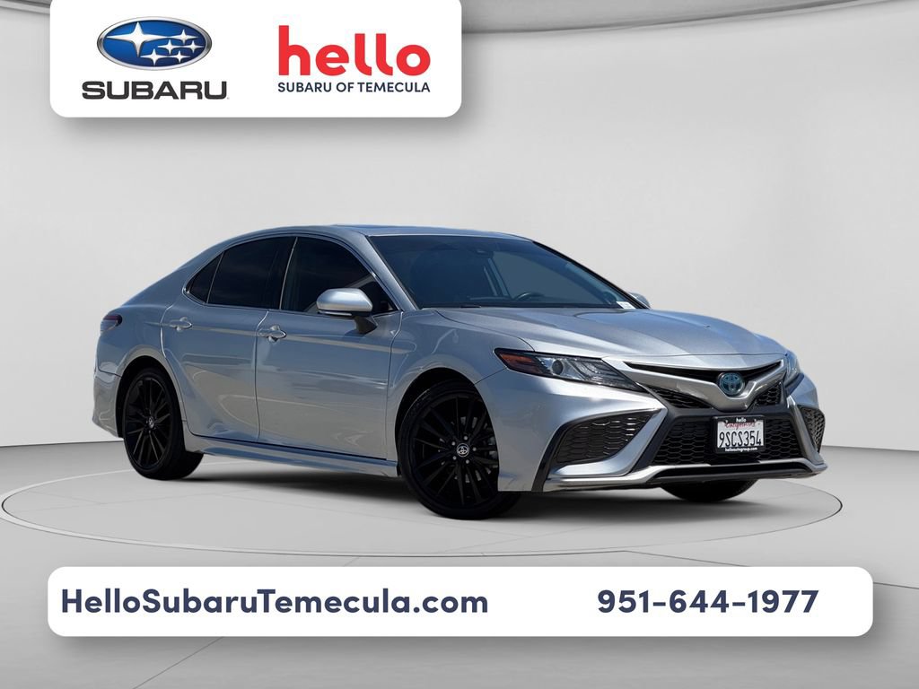 Used 2022 Toyota Camry XSE w/ Navigation Upgrade Package FWD image 1