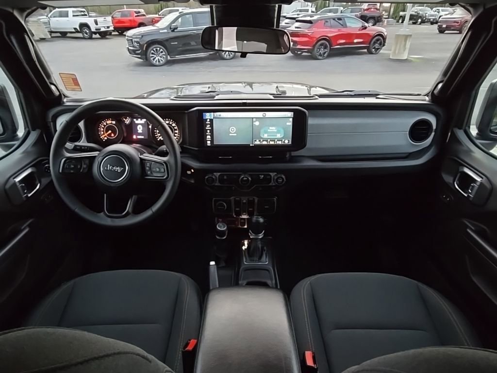 Used 2024 Jeep Wrangler Unlimited Sport AWD/4WD image 23