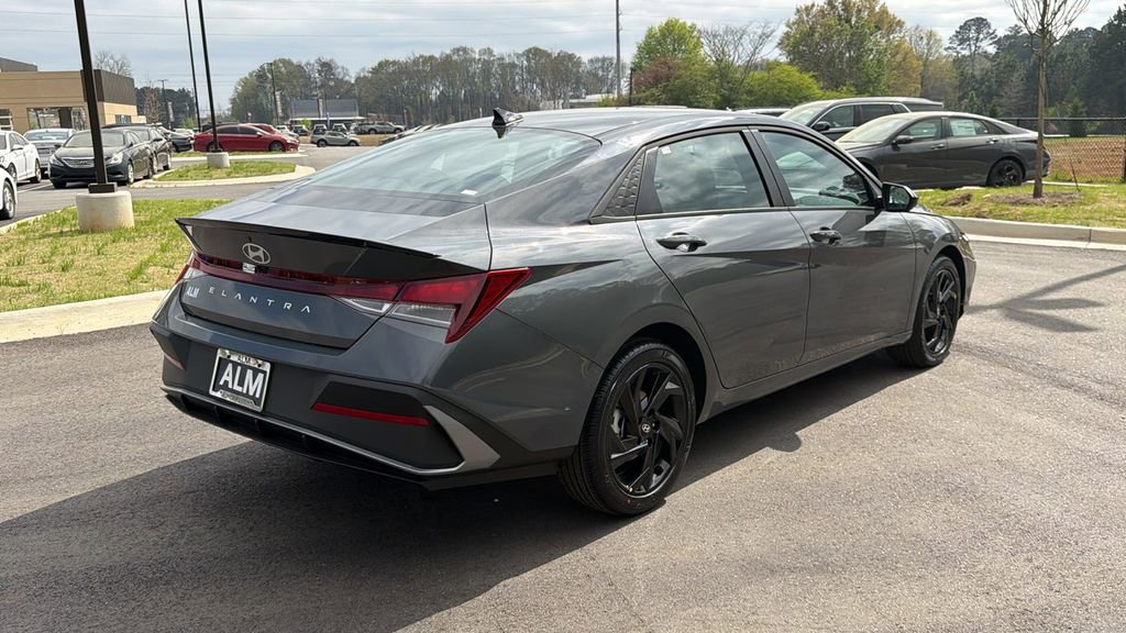 New 2026 Hyundai Elantra Sport image 5