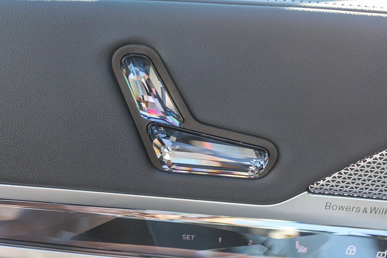 Used 2025 BMW 740i 740i w/ Premium Package image 20