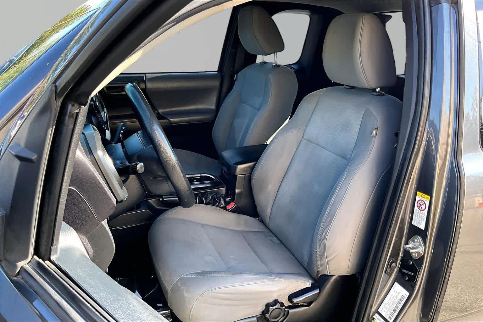 Used 2019 Toyota Tacoma SR w/ SR Convenience Package AWD/4WD image 8