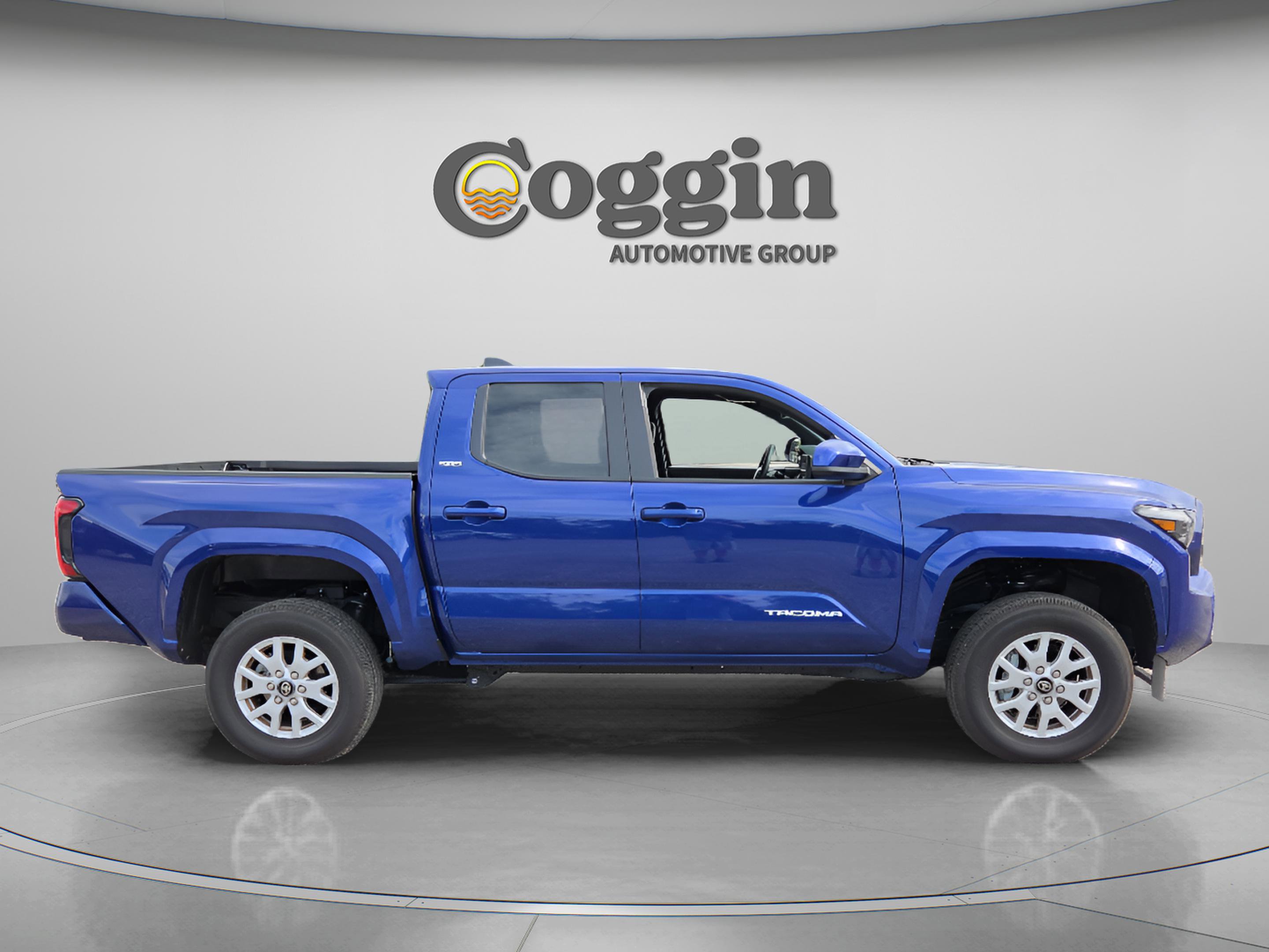Used 2025 Toyota Tacoma SR5 RWD image 6