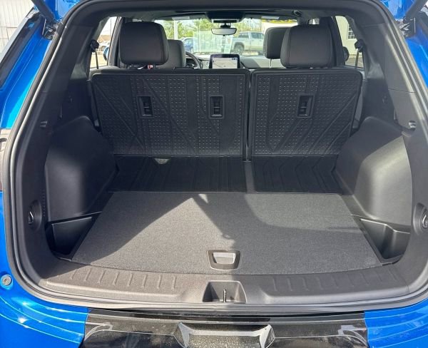 Used 2024 Chevrolet Blazer RS w/ Driver Confidence II Package image 9