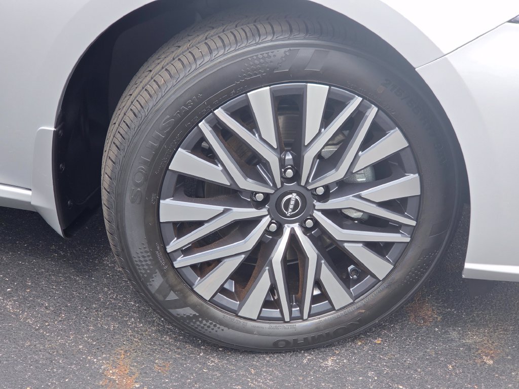 New 2026 Nissan Altima 2.5 SV AWD/4WD image 15