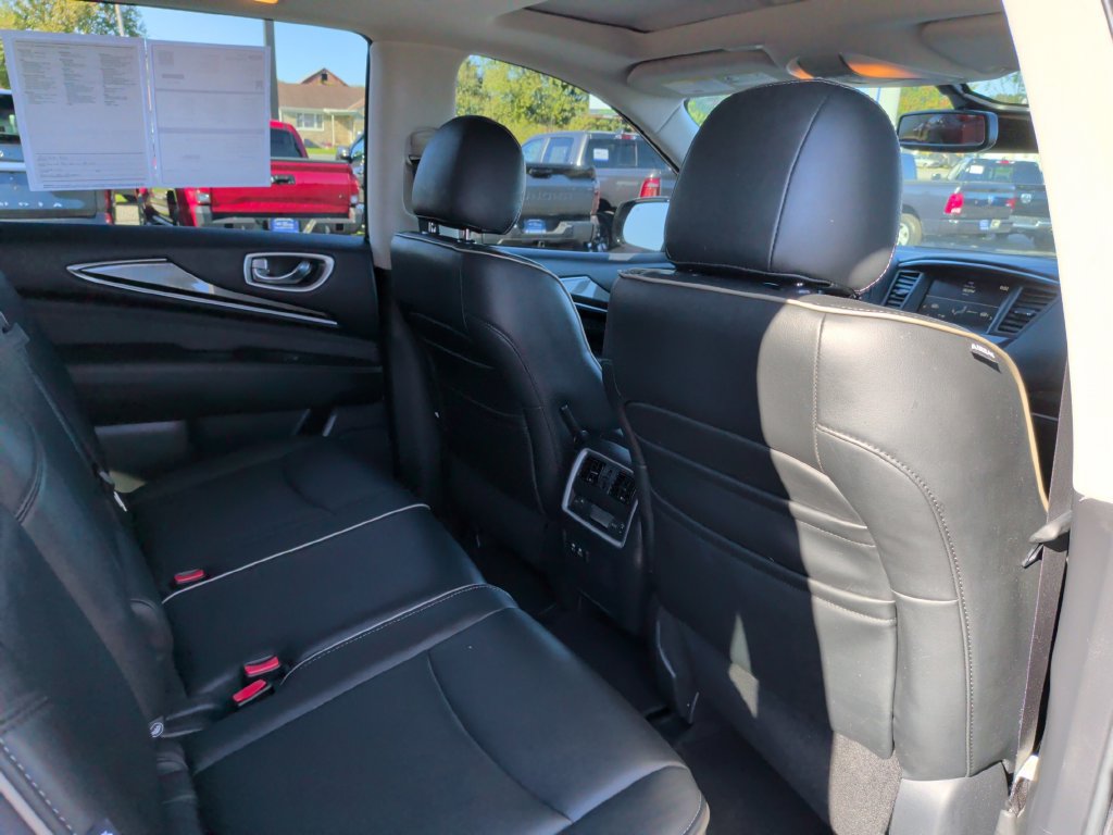 Used 2019 INFINITI QX60 Pure AWD/4WD image 17