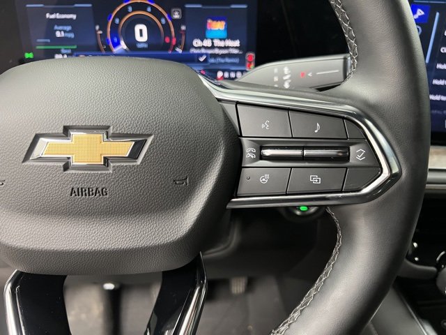 Used 2025 Chevrolet Suburban High Country image 24